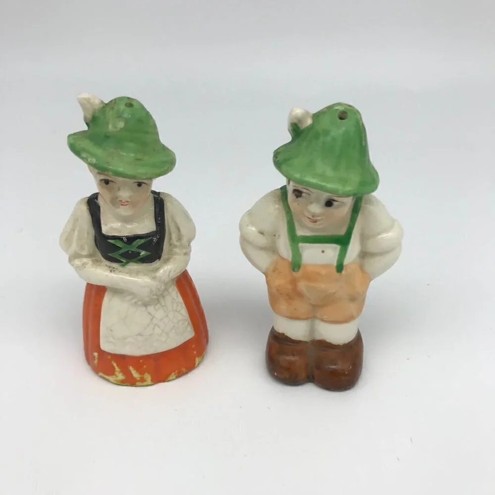Vintage Salt and Pepper Orange and Green Dutch Couple Novelty Japan
